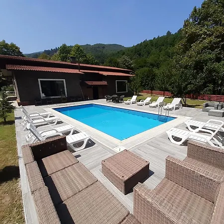 Feel & Live Restaurant Sapanca Ξενοδοχείο *