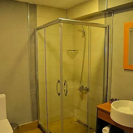 Feel & Live Restaurant Sapanca סקרייה